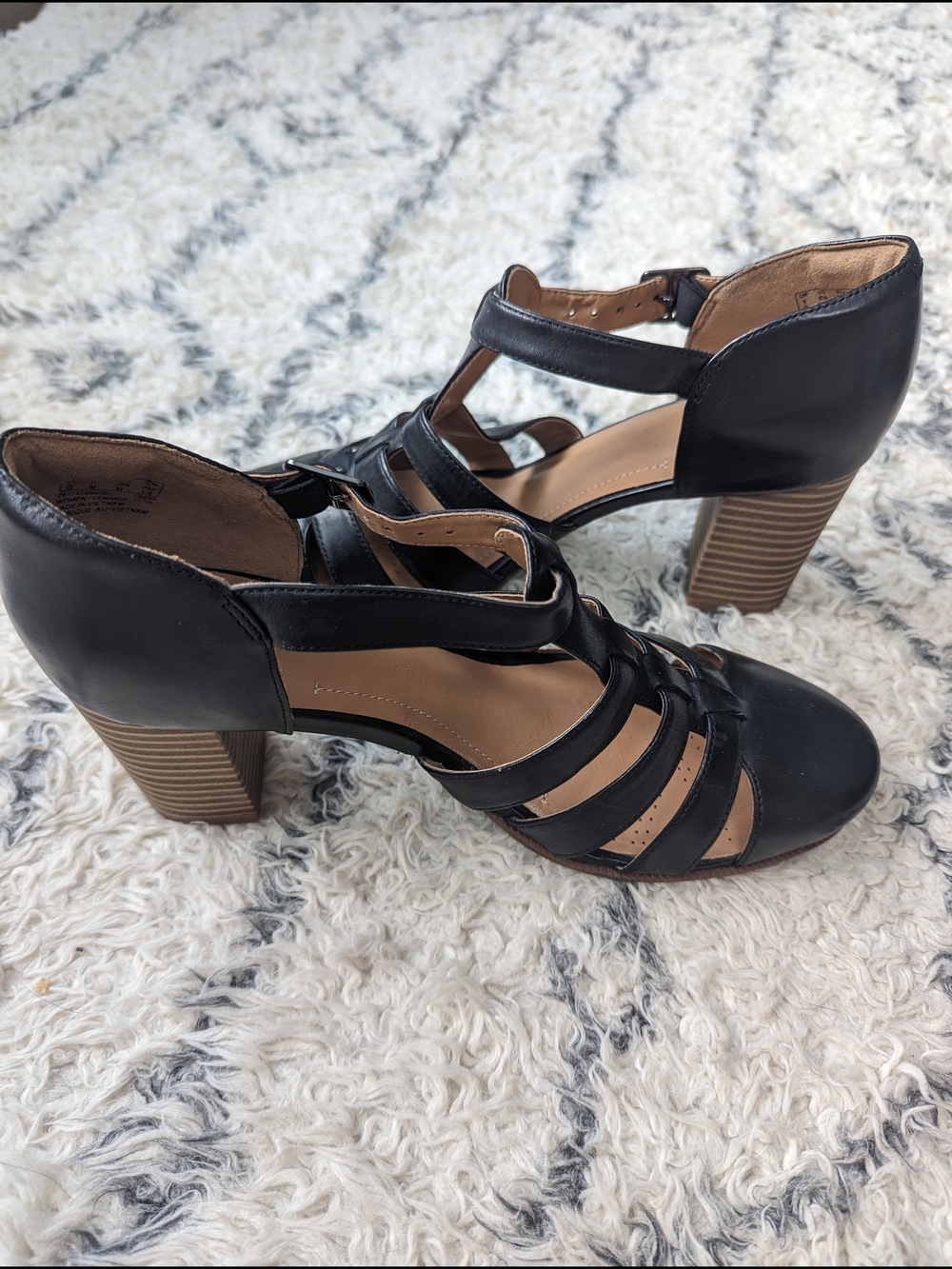 Clarks Artisan Black Strappy Leather High Heels - Picture 3 of 10